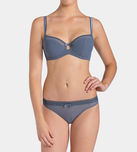 Triumph Beauty-Full Idol WHP