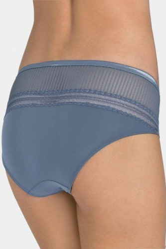 Triumph Beauty-Full Idol Hipster