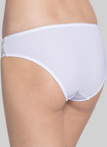 Triumph Beauty Full Glam Tai