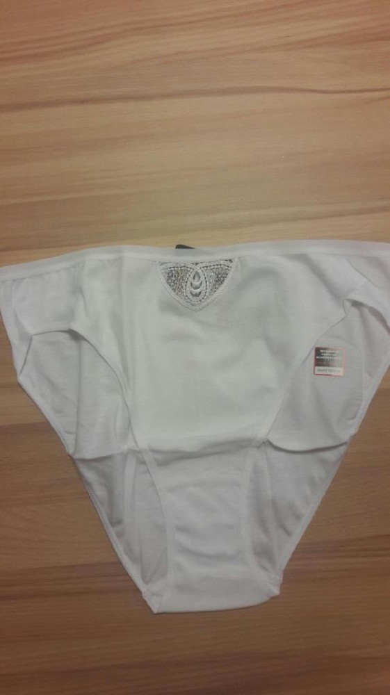 Nina von C. 70 20 759  figi klasyczne